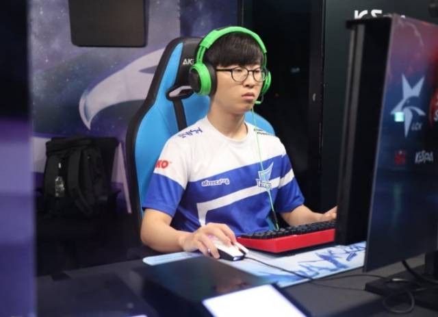 充满了戏剧 充满了戏剧