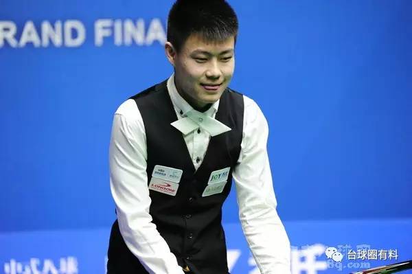 水中比拼的 水中比拼的