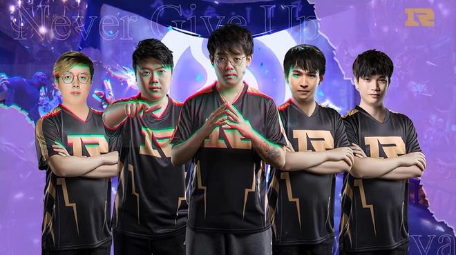 一份年薪高 一份年薪高