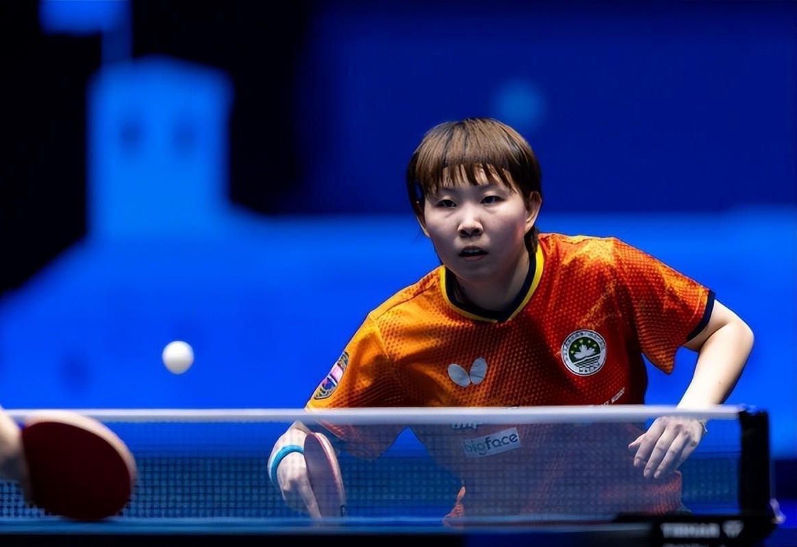 他的表现不 他的表现不